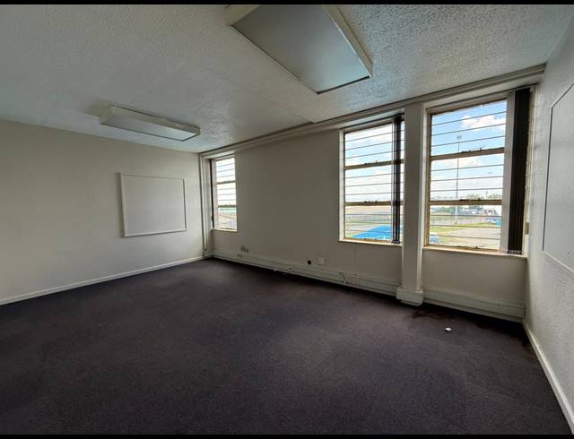 1,080M² OFFICE TO LET IN ALRODE